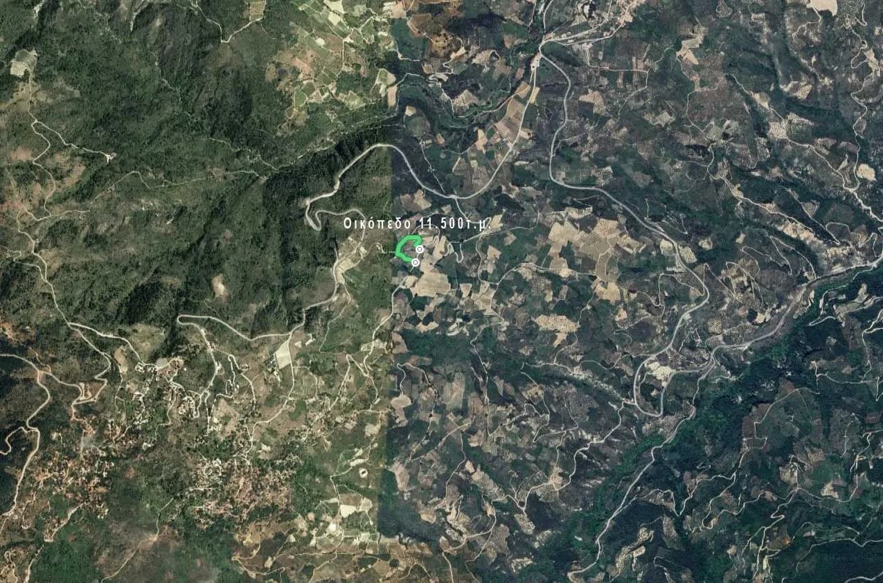 Terrain à Trikala, Xylokastro