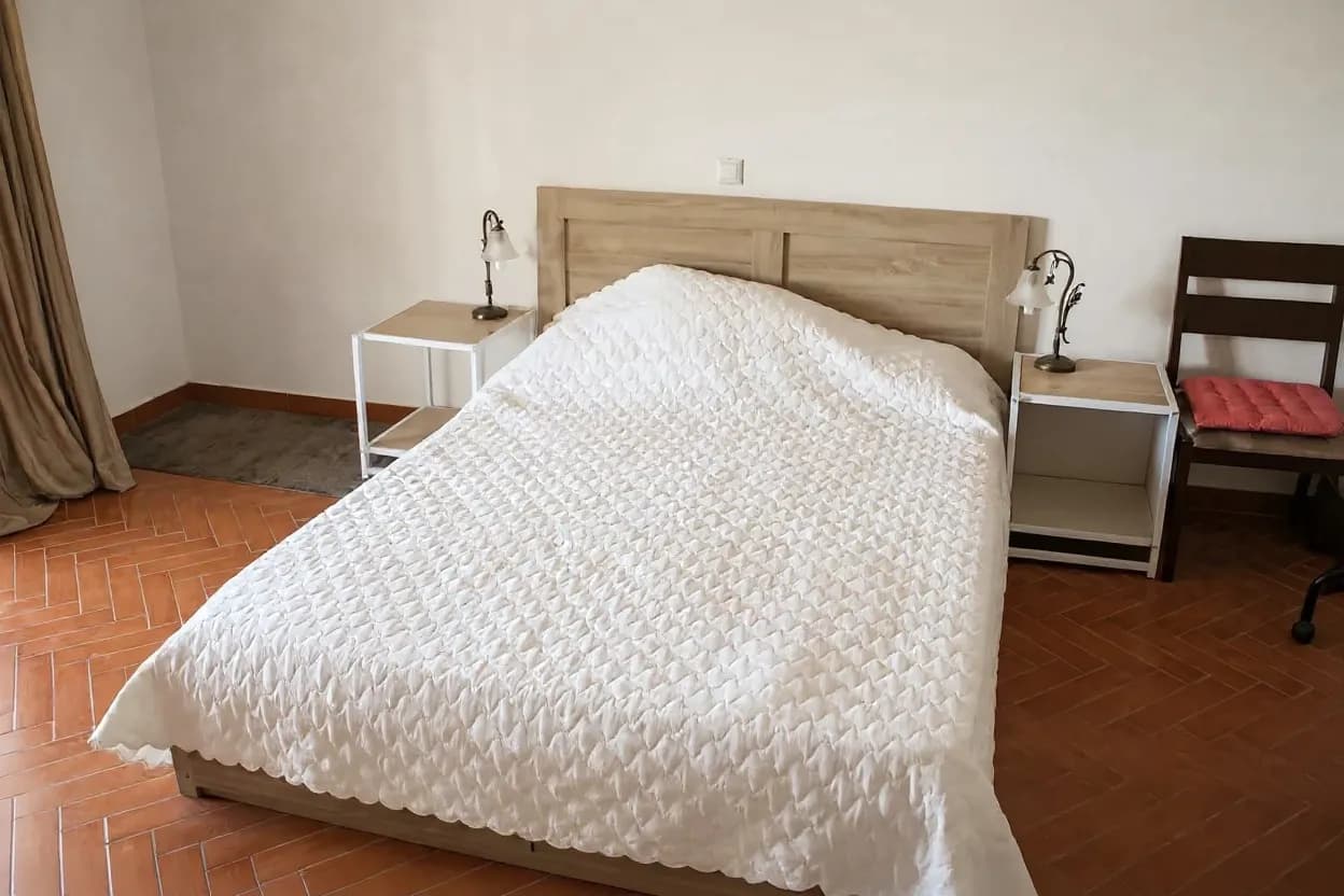Βίλα — Λουτρά Ωραίας Ελένης