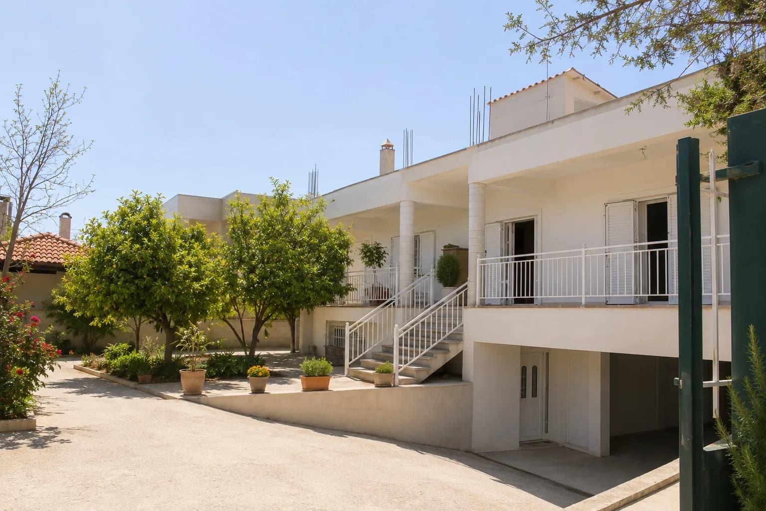 Propriété résidentielle régularisée à fort potentiel d'investissement (Assos, Corinthie)