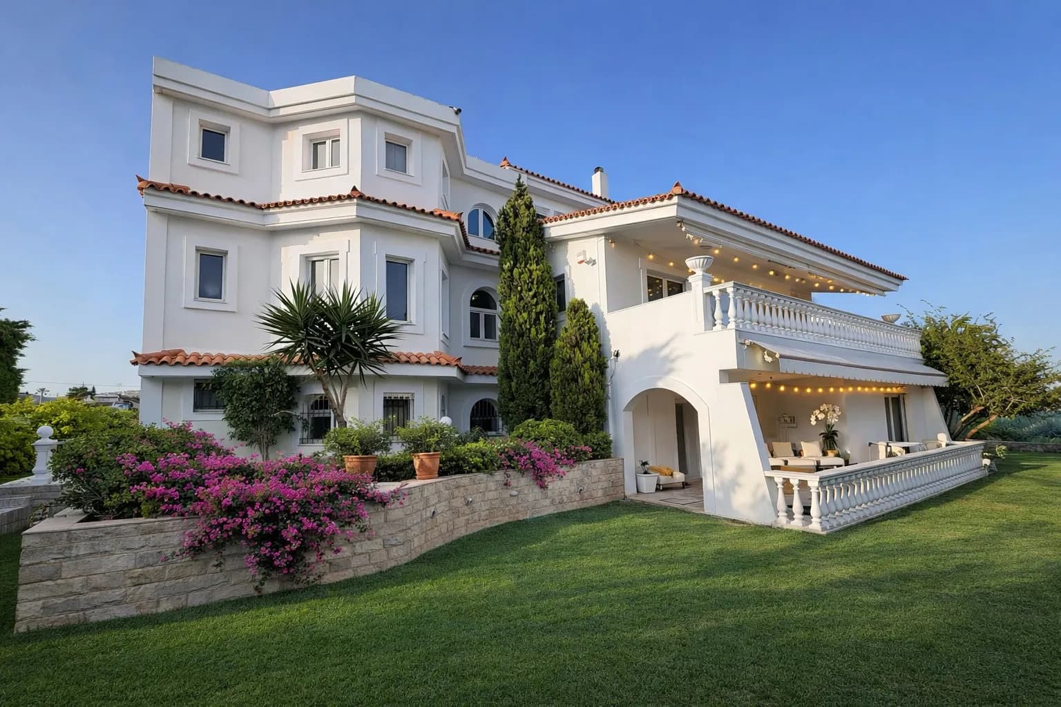 Villa de luxe clé en main près de la mer à Lagonissi, Riviera athénienne