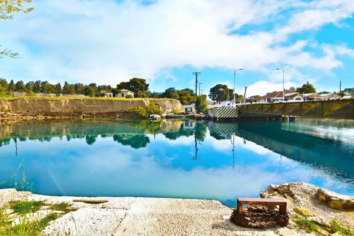 Opportunités d’investissement immobilier dans la région de Corinthe