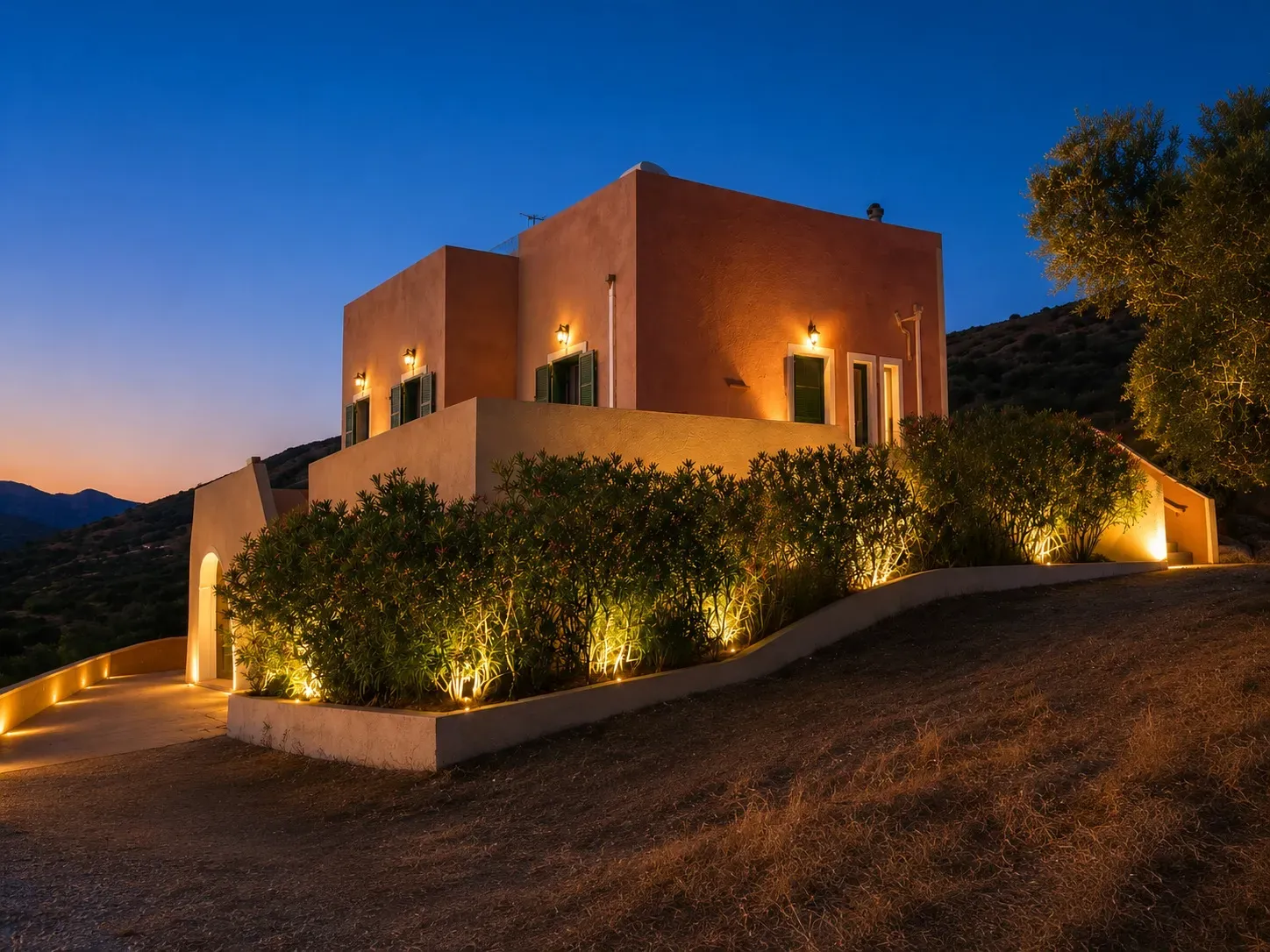 Villa panoramique de luxe avec oliveraie et potentiel de développement à Fourni–Neapoli