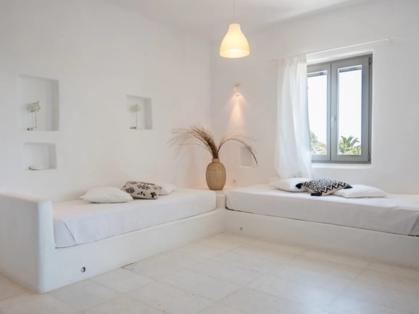 WhatsApp Image 2025-08-28 at 14.54.47 (4)