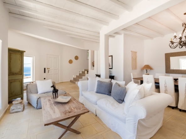 WhatsApp Image 2025-12-03 at 15.17.49