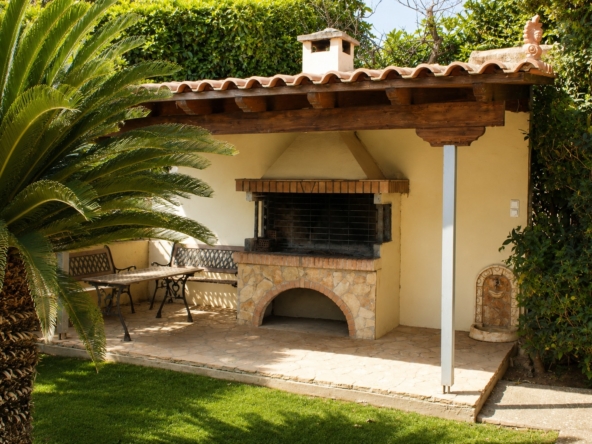 garden_bbq_pavilion